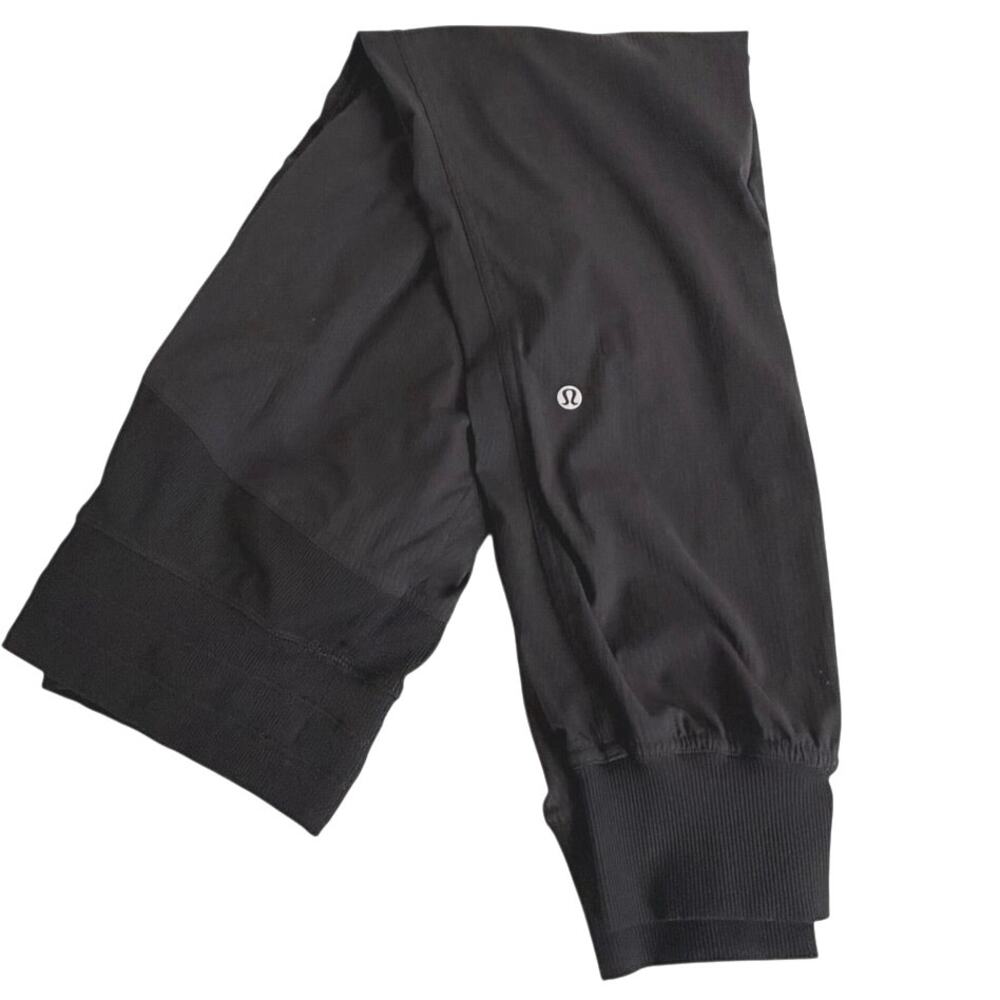 Lululemon dance studio mid-rise black jogger pant size 4 - Picture 2 of 8